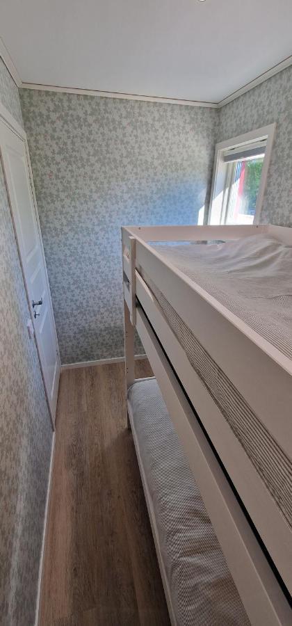 Chalet Nygard - Brandnew, Fully Equipped In Nature Sunne